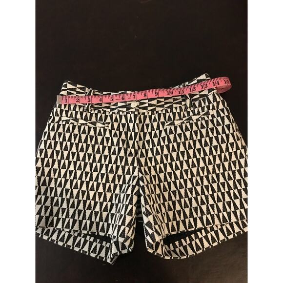 Anthropologie Cartonnier Neda Black/White Geometric Print Shorts - Size 6 - Picture 7 of 12